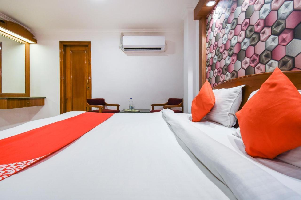 Hotel Oyo V International Amritsar Exterior foto