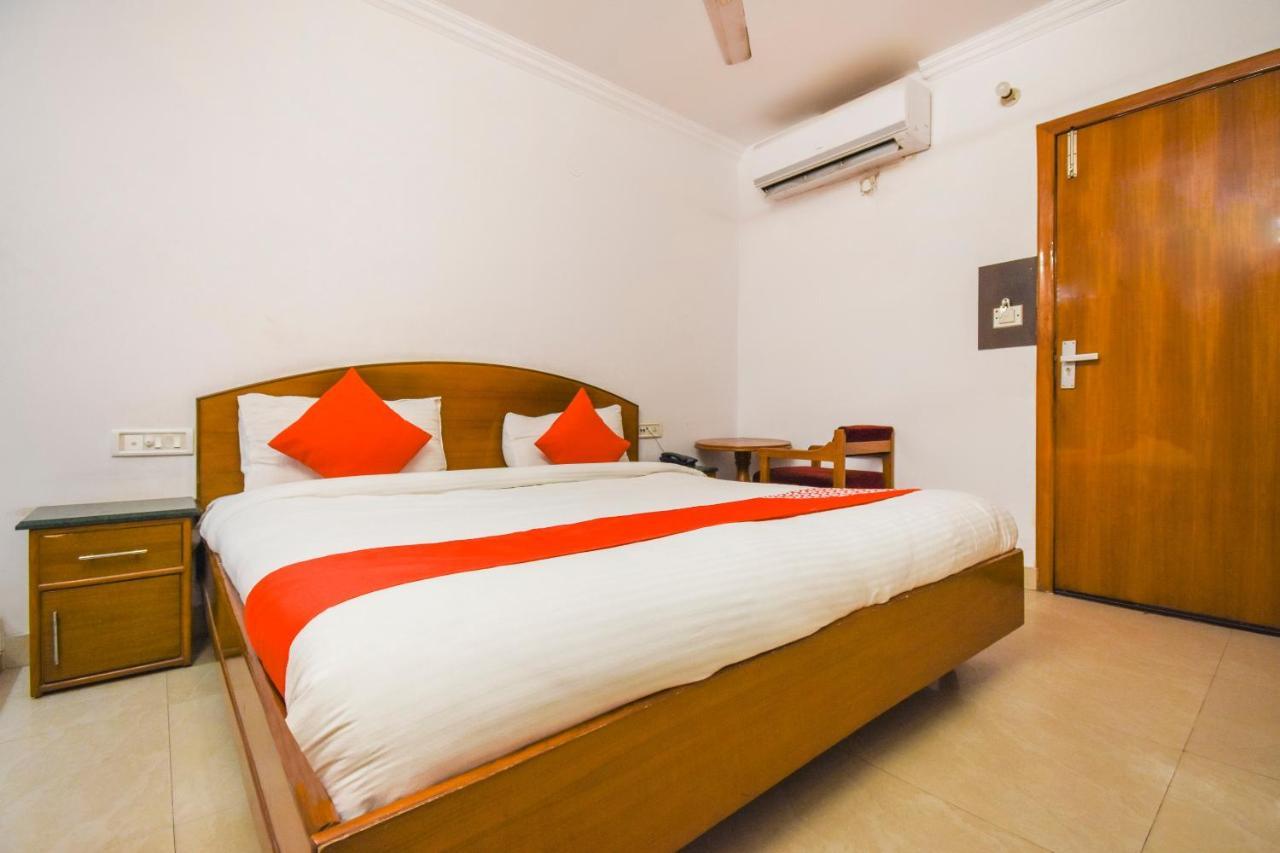 Hotel Oyo V International Amritsar Exterior foto