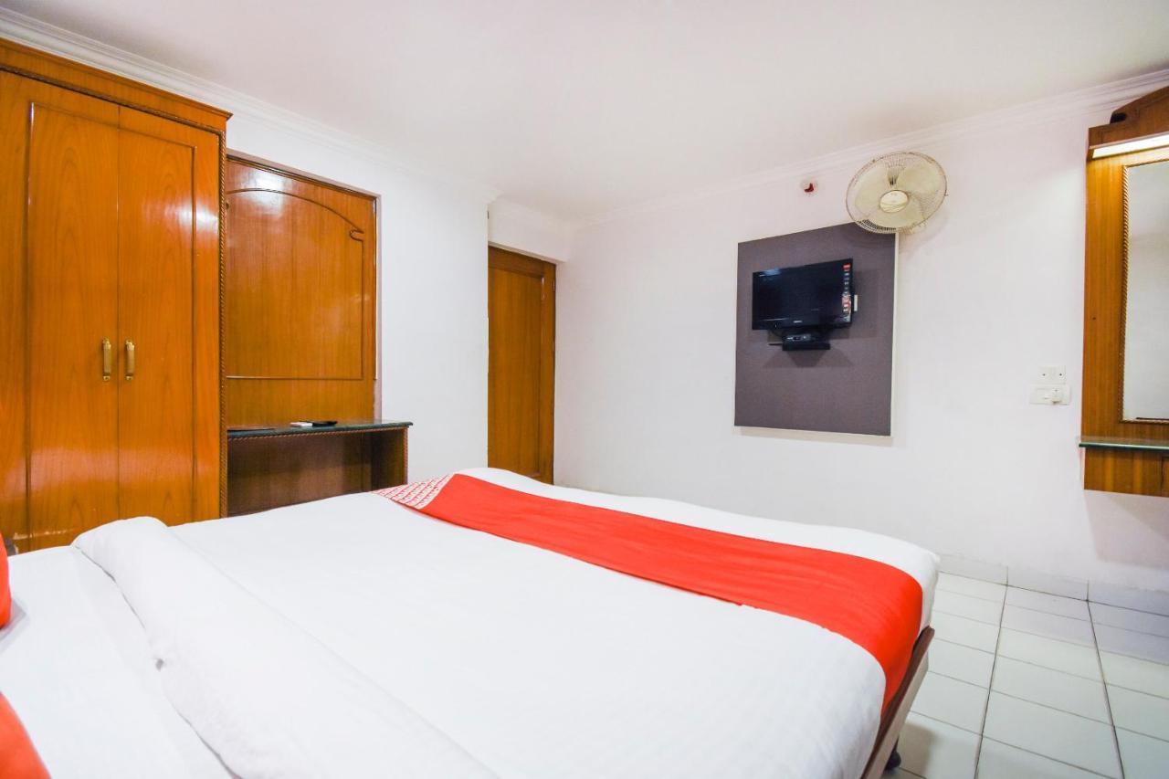 Hotel Oyo V International Amritsar Exterior foto