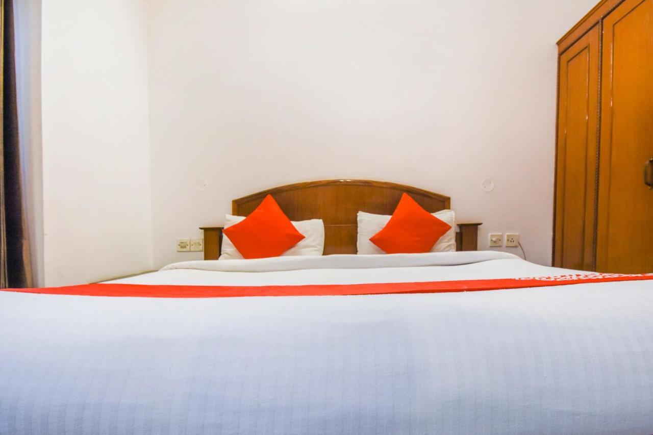 Hotel Oyo V International Amritsar Exterior foto