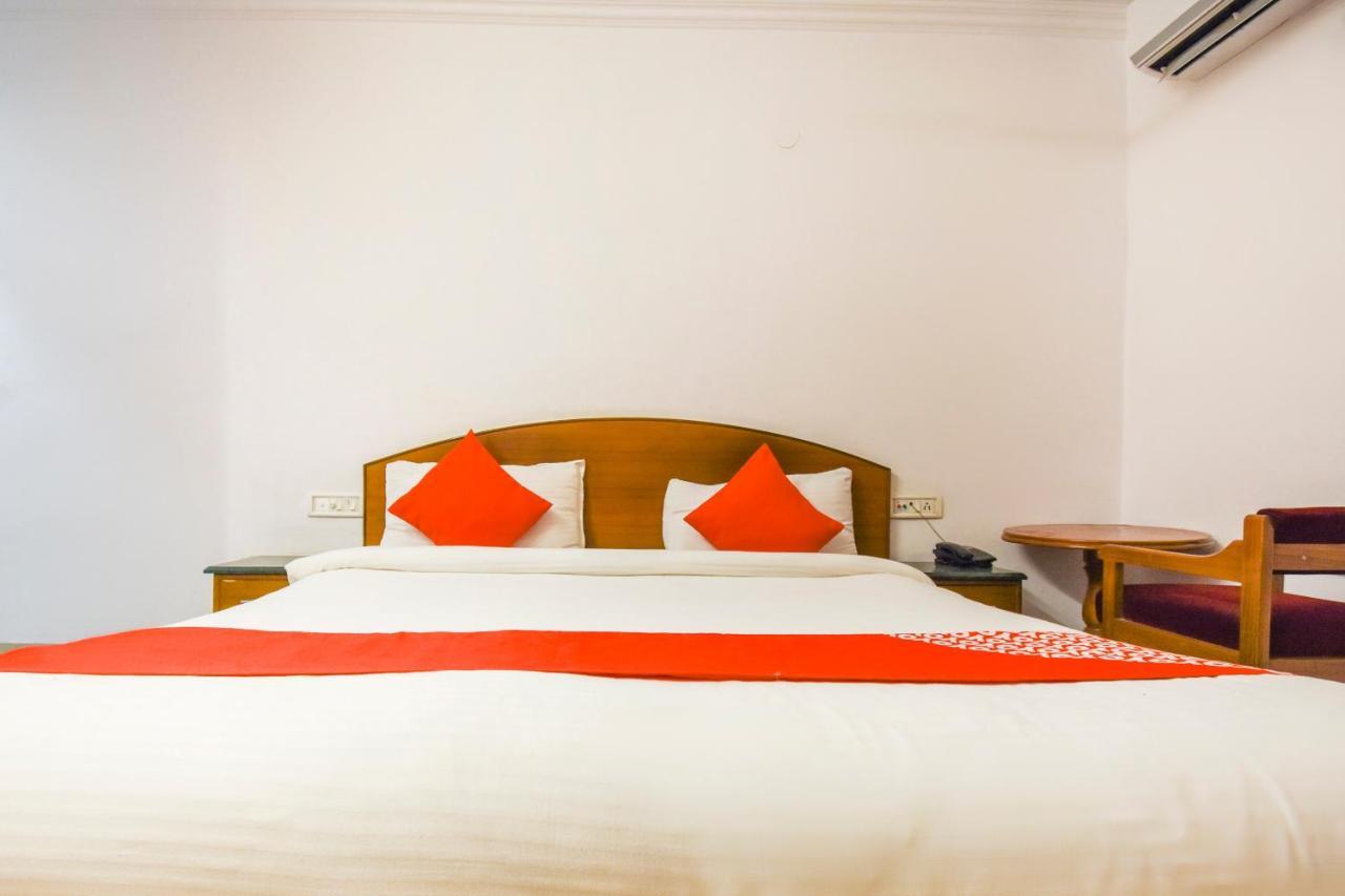 Hotel Oyo V International Amritsar Exterior foto